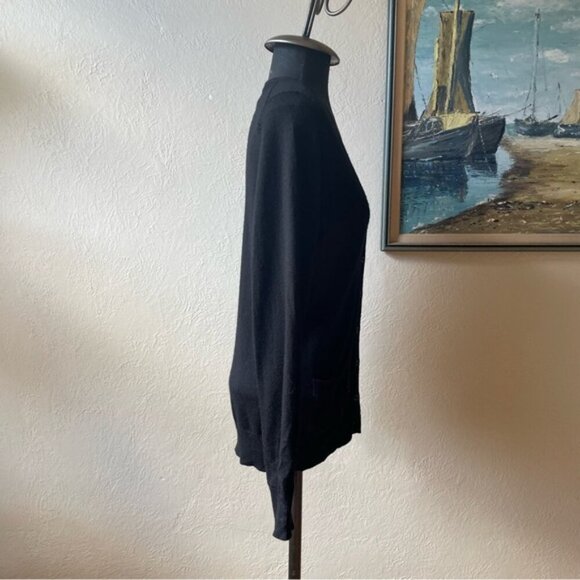 Lord and Taylor 100% merino wool black button up cardigan size medium - Picture 4 of 11